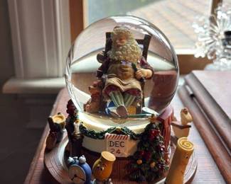 Santa Claus Teddy Bear Snow Globe