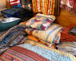 Quilts and Blsnkets 