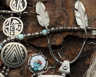 Feather Necklace inn Sterling with Bear 