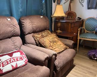 Recliner’s I will discount if you purchase both. Priced separately. There are 2 more in cook shed. They are blue.