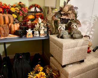 Hall items. Nice heavy wooden pumpkins. Storage bin never used.