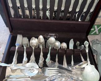 101 pieces of stunning Sterling Sikver flatware. Just in time to impress guests for the upcoming Holiday Season. 