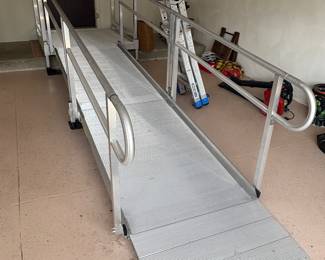 ⭐️ THESE ITEMS FOR PRESALE ONLY ⭐️ 
Really great Acorn stair lift and residential aluminum ramp  

Aluminum ramp Is a 4x4 ramp at door plus 11 feet of ramp and 18" transition molding 

Buy them both and save! 

Ramp is $2100 
14 stair Lift $1800

We take card payment 😊