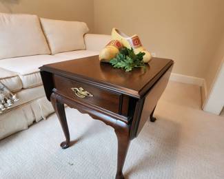 Ethan Allen Drop Leaf Table