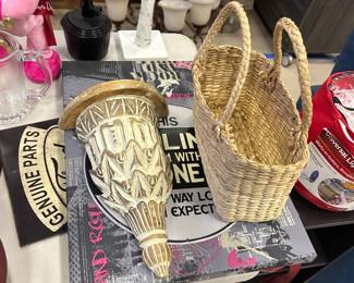 Home decor, baskets, signs, and so much more!