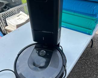 Roomba i7