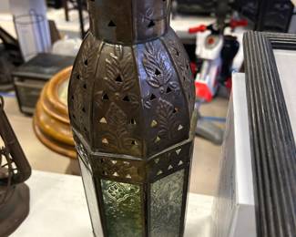 Bronzed candle holdler