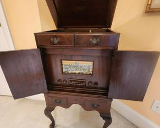 Vintage General Electric Radio Cabinet