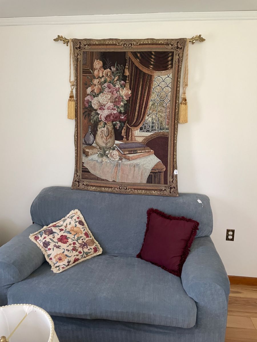 Tapestry with rod & tassels