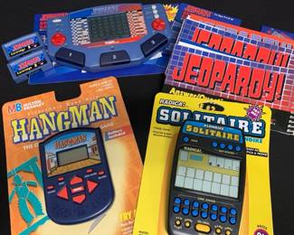 SH1002Handheld Electronic Games