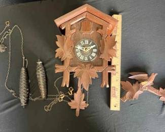 BO367RVintage German cuckoo clock