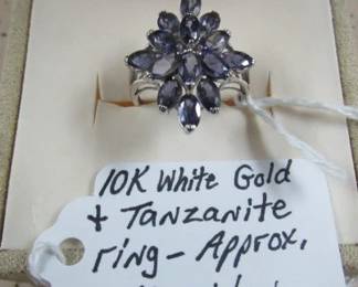 10K White Gold & Tanzanite Ring