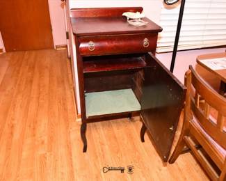 098Dining Room