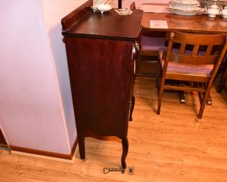 099Dining Room