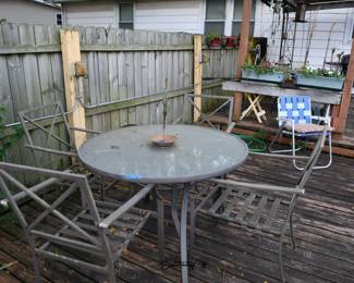 385Back Yard