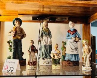 Figurines