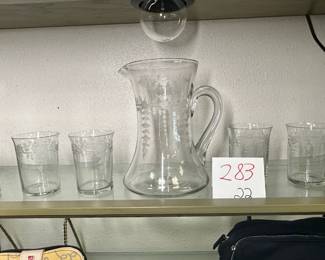 Pitcher w/glasses