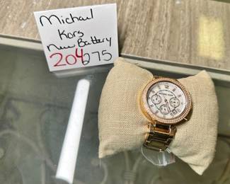 Michael Kors Watch (NEW BATTERY)