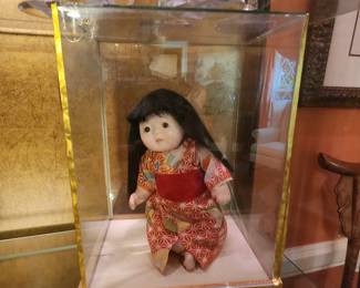 Japanese Ichimatsu dolls 