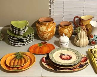 SEVERAL GREAT SELECTIONS OF SERVING DISHES, SOME BY CINDY CRAWFORD.