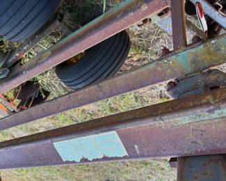 JOHN DEERE, 235 TILLAGE.