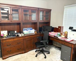 LARGE CORNER DESK UNIT WITH HUTCH FOR PLENTY OF STORAGE.