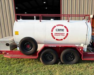 AWESOME AND APPEARS TO BE NEVER USED 1000 GALLON DEISEL FUEL PUP FUEL DELIVERY TRAILER JUST ADDED BRAND NEW COMMERCIAL BATTERY. RDS FUEL PUP MFG.