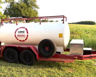 AWESOME AND APPEARS TO BE NEVER USED 1000 GALLON DEISEL FUEL PUP FUEL DELIVERY TRAILER JUST ADDED BRAND NEW COMMERCIAL BATTERY. RDS FUEL PUP MFG.