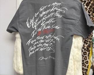 Vintage Hanes Roger Waters Pink Floyd Band Tshirt RDM9999 - ASIS pin holes…