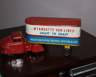 Antique tin litho toy Wyandotte Van Line metal truck  Awesome condition