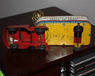 Antique tin litho toy Wyandotte Van Line metal truck  Awesome condition