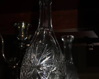 Glass Decanter w/stopper 