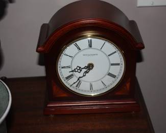 New London desk clock