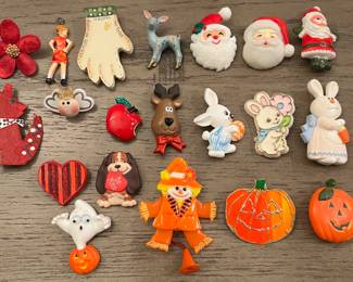 Assorted Holiday Pins 