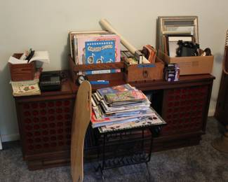 RECORDS, CD'S, AND ENTERTAINMENT  CENTER