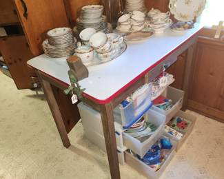 Enamel top table