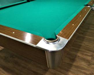 Brunswick Gold Crown 8" Pool Table
