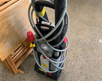 Pressure washer