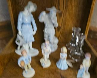 Figurines