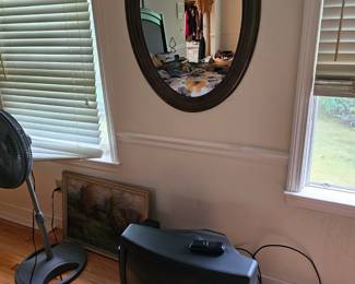 Hanging Mirror, TV