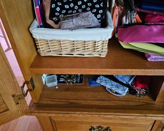 Hand Bags, Tote Bags, Purses, Make-up Bags