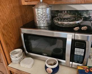 Silver Pot, Bowls