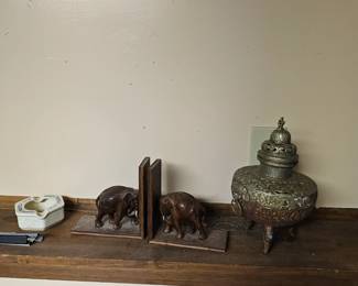 Tchotchkes