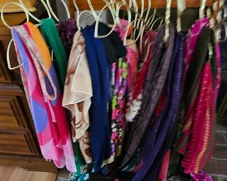 Women's Scarves