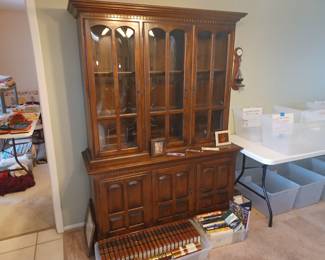 Mint Bowed Glass Hutch