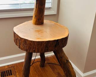 Live edge lamp table 