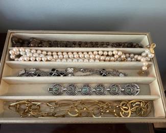 Costume jewelry 