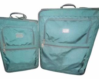 Tumi Suitcase Set