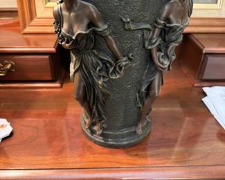 interesting 3 Graces planter