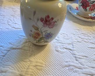 lidded jar